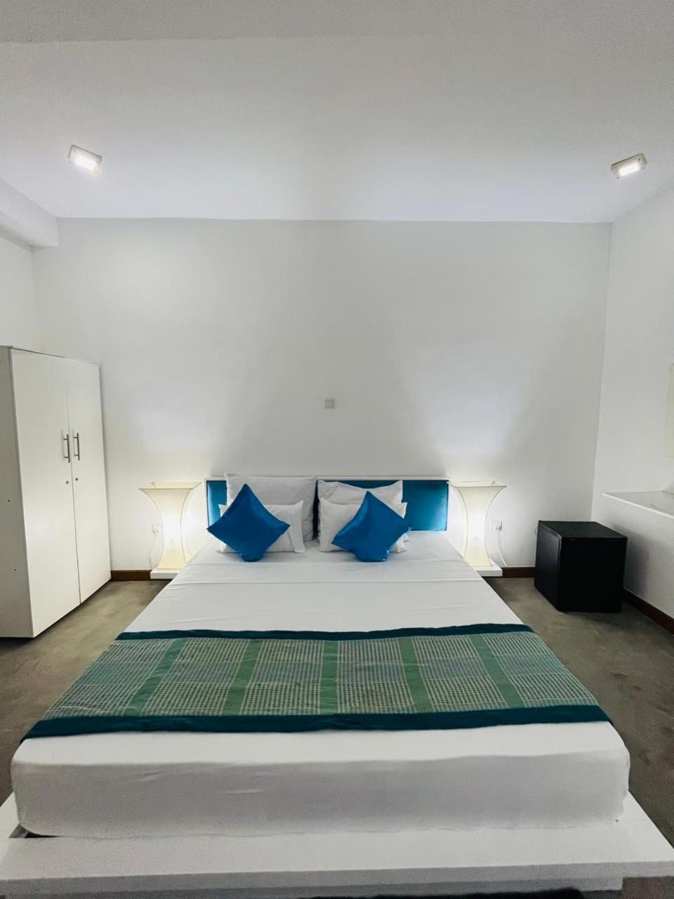 Sunset Sands Hikkaduwa Δωμάτιο φωτογραφία